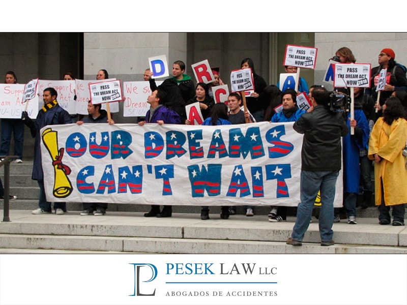 ¿QUÉ ES DACA Y POR QUÉ ESTÁ EN RIESGO?