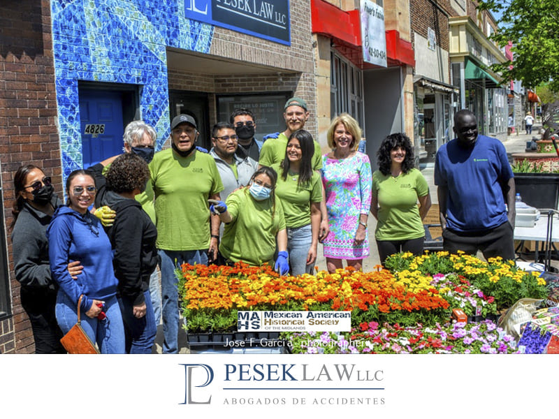 Pesek Law participa en el “Spring Planting Day”